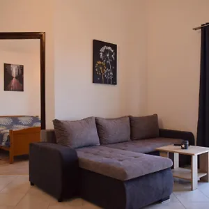 https://calypso-kastela.hotels-in-trogir.com